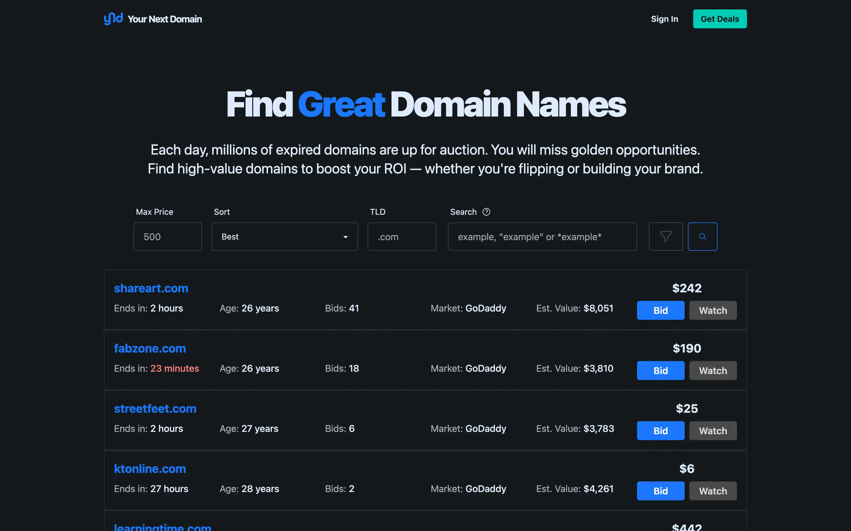 Auction for expired domain names with bidding information.